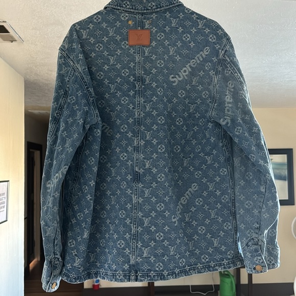 Louis Vuitton Supreme Mens Monogram Barn Chore Jean Jacket 50 US XL Blue Denim - Picture 2 of 6